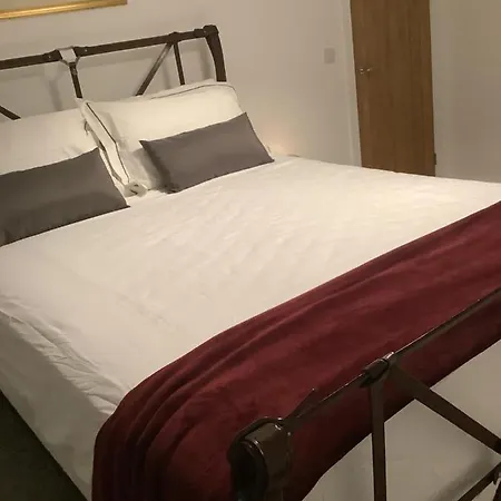 Modern 3 Bed Detached Whole House In Great Location * 布里斯托